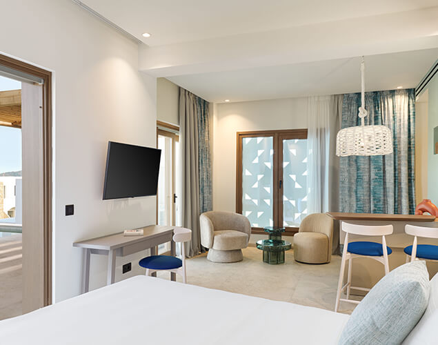 Junior Suite with Private Pool and Extended Terrace